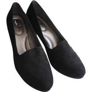 Coach And Four Black Mod On Trend Suede Upper Pumps